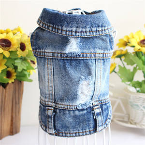Pet Designer de Roupas Cão Jeans Jaqueta Azul Claro Denim Cão Casaco Rasgado Buracos Pequenos Médios Cães Jeans Vest Pet Supplies - Product Image 5