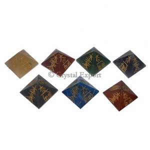 Vente en gros Sept Chakras Gravé Pyramide Agate Cristal Gemme Reiki Guérison Set Enhanced Feng Shui Semi-Précieux Pierre Artisanat - Product Image 1