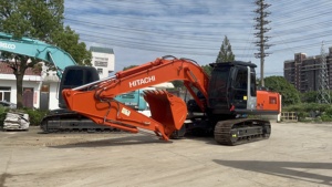 Excavadora Hitachi Zaxis 200 sobre Orugas, Equipo de Construcción de 20 Toneladas, Motor Kawasaki, Color Naranja - Product Image 6
