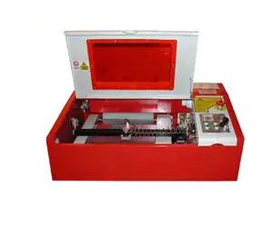 Händler preis billig 3020/3040 CO2-Lasergravierer mit hochpräzisem Holz schneider 40W CO2 USB 4040 Lasergravur-Schneide maschine