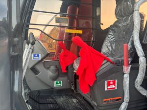 Excavadora de Orugas Hitachi ZX120, Máquina Duradera para Operaciones Continuas en Obras de Construcción - Product Image 6