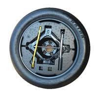 Pneu de secours. Pièces détachées pour accessoires de voiture BYD. Pièces de carrosserie pour voitures BYD.
