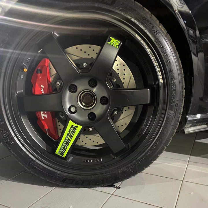 ルノー メガーヌ 4RS トロフィー ブレンボ Brembo キャリパー 【公式通販】