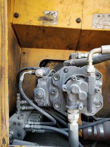 Excavatrice d'occasion de bonne qualité Hyunda150-7 Excavatrice sur chenilles d'occasion Excavatrice hyundai Certifiée EMC CE Moteur d'origine - Product Image 5