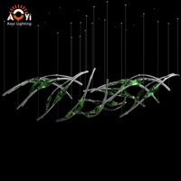 Lámpara de Araña Moderna con Diseño de Grupo de Pájaros en Vuelo, Lámpara Colgante Creativa de Cristal con LED y Función Regulable para Vestíbulo de Hotel o Atrio