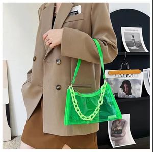 Großhandel Einschultertaschen aus PVC in Verschiedenen Farben Wasserdichte Mini-Schulter-Crossbody-Tasche mit Acrylketten-Dekoration - Product Image 2