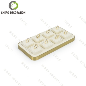 Plateau de présentation de bijoux en velours beige, bordure métallique décorative, sur mesure, accessoires de présentation de bijoux de luxe - Product Image 1