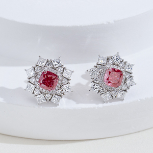 Pendientes de diamantes rojos con corte cojín en oro blanco de 9K Messi Jewelry MSE-953 para mujer - Product Image 1