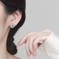 Boucles d'oreilles clous personnalisées en argent sterling S925, motif moulin à vent et trèfle à quatre feuilles, en moissanite, pour femme