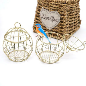 Gouden retro ijzeren vogelhuisje met knoopsluiting en ronde vorm - Product Image 6