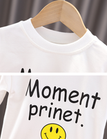 Ensemble de vêtements en jean pour garçons en bas âge, 3 pièces, veste en jean patchwork + t-shirt à imprimé sourire + pantalon de jogging, vêtements décontractés pour enfants, printemps