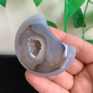 Agate Geode Moon, pierre de cristal énergétique naturelle polie, pour la décoration de la maison et du bureau, guérison Reiki, équilibre des chakras, cadeau artisanal - Product Image 3