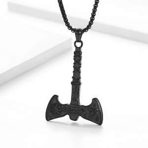 Collar de Acero de Titanio con Hacha Vikinga Nórdica, Colgante para Hombre, Uso Diario, Diseño Geométrico - Product Image 4