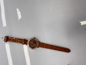 Orologio da Donna Elegante con Cinturino in Pelle, Display Data, Movimento al Quarzo Analogico, Quadrante Rotondo 30mm, Cassa in Lega, Chiusura a Fibbia - Product Image 3