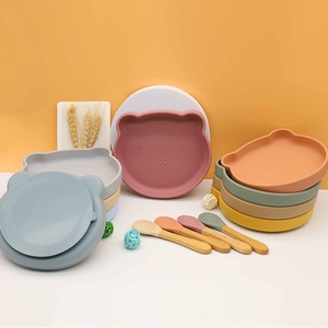 Assiettes en silicone pour bébé Vaisselle en silicone de qualité alimentaire sans Bpa Assiette de bébé en forme d'ours pour l'alimentation des enfants - Product Image 4