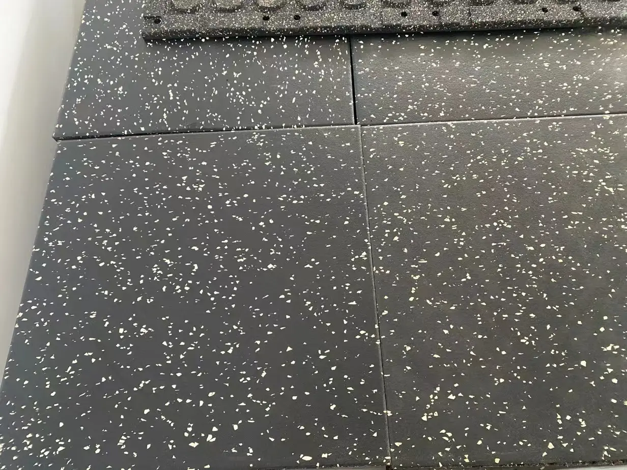 Snap splicing Square Black Rubber floor Mats