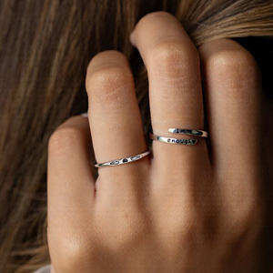 Anillo de Plata de Ley 925 con Grabado Gratuito de las Palabras 'I AM Enough Love', Juego de Anillos para Pareja con Grabado de Corazón y Ángulo - Product Image 2
