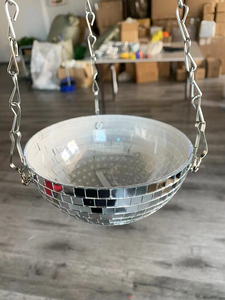 Vente flash : <span class=keywords><strong>Pot</strong></span> de fleurs rond <span class=keywords><strong>suspendu</strong></span> en forme de boule disco avec corde en macramé métallique, trou de drainage pour la décoration de la maison - Product Image 6