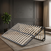 Cadre de lit en métal rembourré California King avec sommier à lattes robuste pour mobilier de chambre principale de villa de luxe