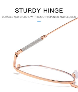 نظارات بإطار فراشة عصرية 2026 للنساء، نظارات ضوئية متغيرة اللون، إطارات بصرية فوتوكرومية - Product Image 3