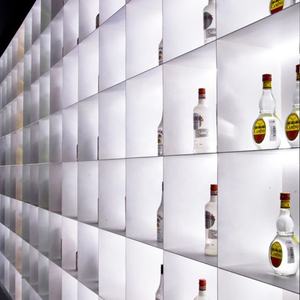 Пользовательские акриловые винные погреба акриловые и металлические винные стеллажи со светодиодным освещением - Product Image 4