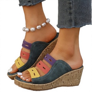 Nouvelles sandales romaines compensées pour femme, grande taille, en PU, semelle extérieure en caoutchouc, épaisses et ajourées, à bout ouvert, style européen - Product Image 2