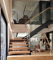 VIKO moderne préfabriqué antidérapant et résistant à l'usure Installation rapide Escalier à double limon en chêne