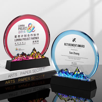 Trophées de cristal de montagne colorés créatifs sur mesure