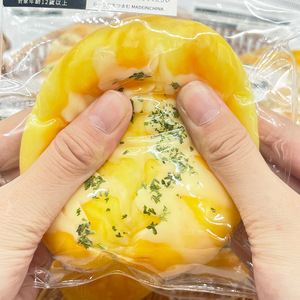 Juguete de silicona de grado alimenticio para apretar, lindo queso de churros, aliviador de estrés y descompresión con rebote lento y agradable, simulación de pan para amasar - Product Image 3