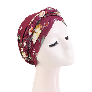 Sombrero de mujer estilo bohemio con estampado floral pequeño, elástico y trenzado, doble cruzado, para verano, nuevo estilo - Product Image 1