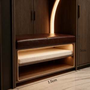 Armario Vestidor Moderno de Lujo Balom con Puertas de Vidrio Curvo, Acabado en Madera Oscura, con Iluminación LED, Diseño Personalizado - Product Image 4