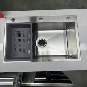 Fregadero de Cocina de Acero Inoxidable Hecho a Mano 201, 2.0mm de Grosor, Acabado Cepillado, Opciones de Color Negro y Gris - Product Image 1