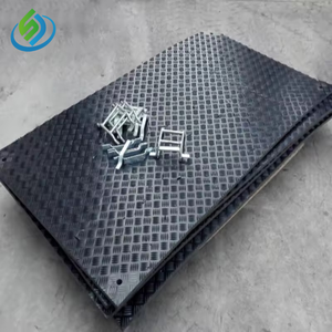 Tapis de route anti-affouillage pour la stabilité des véhicules sur terrains extrêmes |   Solution robuste pour le boue et les sols molles - Product Image 2