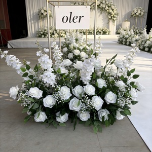 Fleurs artificielles en soie pour allées de mariage en forêt estivale, blanches et vertes, imperméables, durables, pour décoration intérieure/extérieure de luxe - Product Image 1