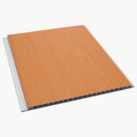 Panneau de plafond en PVC perforé moderne ignifuge, imperméable et résistant aux chocs de 200*8 mm avec grille de plafond pour cuisine
