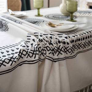 Nappes rectangulaires en coton/lin imprimé géométrique de style américain avec pompons, pour tables basses et usage domestique – Vente en gros Bubaba - Product Image 5