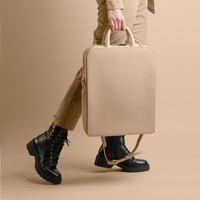 Mode Logo personnalisé 2025 hommes sac à dos pour ordinateur portable avec bandoulière porte-documents sac pour hommes affaires en cuir Pu hommes sacs à dos