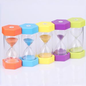 Reloj de Arena Art Deco con Cuentas de Vidrio Hexagonales para Gestión del Tiempo en el Escritorio y Decoración Navideña, Hecho a Mano y Ecológico - Product Image 4