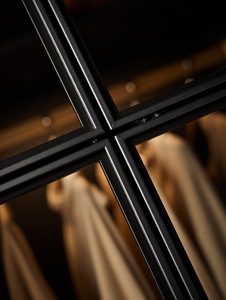Système de <span class=keywords><strong>dressing</strong></span> en verre sans cadre avec éclairage LED et aménagement personnalisé pour <span class=keywords><strong>dressing</strong></span> de luxe - Product Image 3