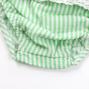 Boutique bebé recién nacido bragas Casual Seersucker algodón bebé <span class=keywords><strong>volantes</strong></span> bombachos <span class=keywords><strong>con</strong></span> encaje ajuste para OED ODM - Product Image 5