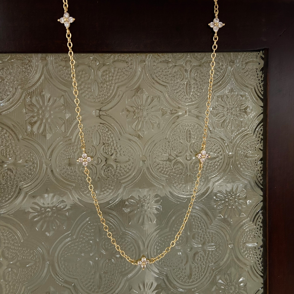 gold white clover zircon