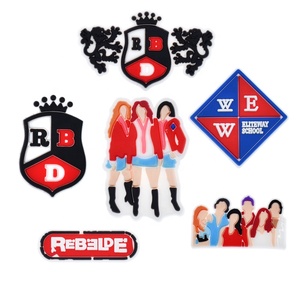 Dijes de Zapatos de la Banda de Música Popular Mexicana <span class=keywords><strong>Rbd</strong></span>, Dijes de Zapatos de PVC al por Mayor de <span class=keywords><strong>Rbd</strong></span> <span class=keywords><strong>Rebelde</strong></span> - Product Image 1