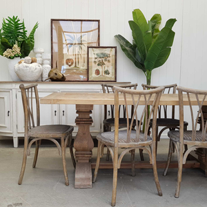 Sedia impilabile in legno Botanica Cross Back, stile rustico antico, per sala da pranzo, matrimoni, ristoranti, feste ed eventi all'aperto - Product Image 1