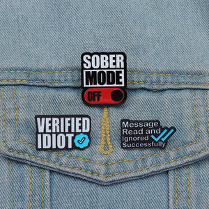 Nap resmi Ratu Enamel pin lucu bros teks Lapel ransel lencana hadiah perhiasan untuk teman grosir - Product Image 1