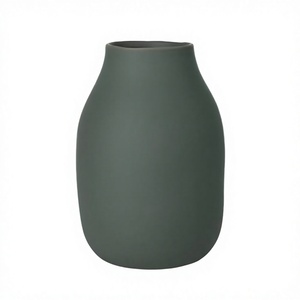 Jarrón Blomus 65704, Porcelana con Acabado Mate, Color Verde <span class=keywords><strong>Agave</strong></span>, <span class=keywords><strong>Altura</strong></span> 20 cm, Diámetro 14 cm - Product Image 4