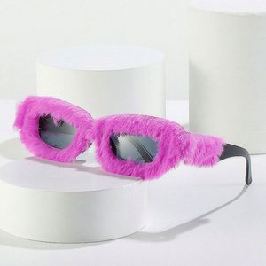 Gafas de Sol Cuadradas de Felpa Azul Rosa de Moda 2022, Gafas de Sol Rectangulares Pequeñas con Decoración de Felpa Suave para Mujer - Product Image 2