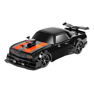 Coche de Carreras Eléctrico a Escala 1:16 con Control Remoto de 4 Canales, Luces LED de Largo Alcance, Cable USB, Uso Interior y Exterior para Expertos - Product Image 3