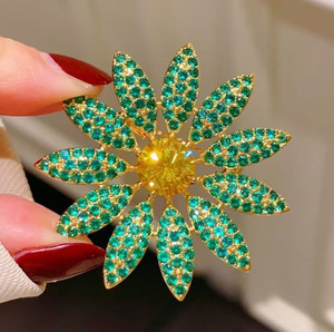Sang trọng cao cấp thời trang thanh lịch phù hợp với Retro Corsage Trâm Pin tất cả các trận đấu Maple lá hoa Rhinestone hợp kim Bông tai hình dạng thực vật - Product Image 3