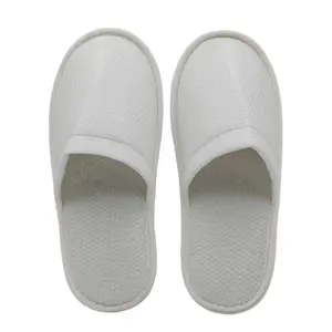 Wholesale of environmentally friendly and anti-skid slippers for hotel rooms