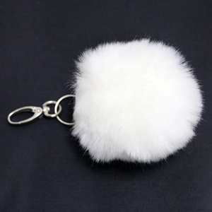 Belle <span class=keywords><strong>Laine</strong></span> fourrure boule <span class=keywords><strong>porte</strong></span>-clés <span class=keywords><strong>porte</strong></span>-clés en métal oem personnalisé cadeau pop élégant en peluche <span class=keywords><strong>pompon</strong></span> <span class=keywords><strong>porte</strong></span>-clés - Product Image 3